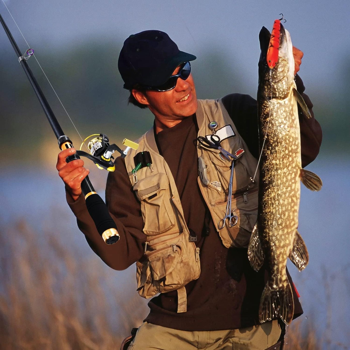 Spinning Rod and Reel Combo Carbon Telescopic Fishing Rod 13BB Fishing Reel Bag Lures Line Hooks Set for Travel Surf Saltwater Freshwater
